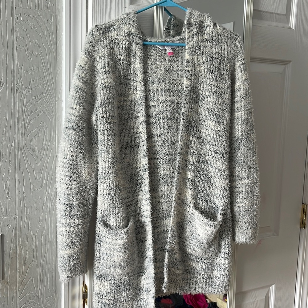 No Boundaries NOBO cozy fuzzy grey hooded cardigan with pockets